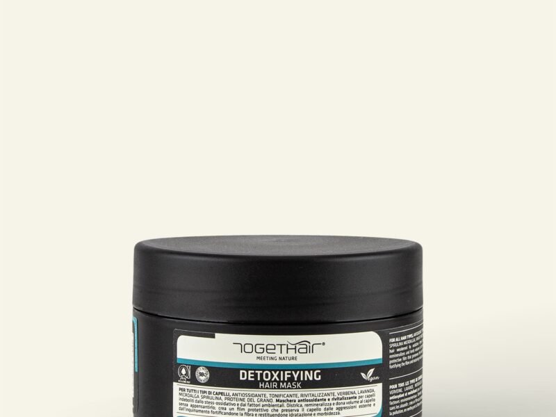 DETOXIFYING HAIR MASK